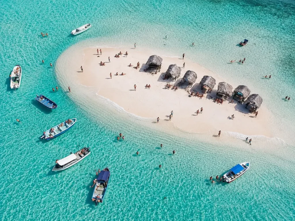 Cayo Arena Paradise Island 4